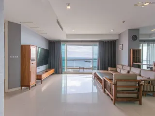 For sale 3 bedrooms condo in Bang Lamung, Chonburi