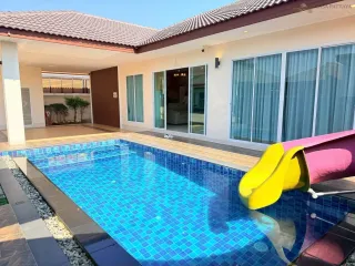 For sale 3 bedrooms villa in Bang Lamung, Chonburi