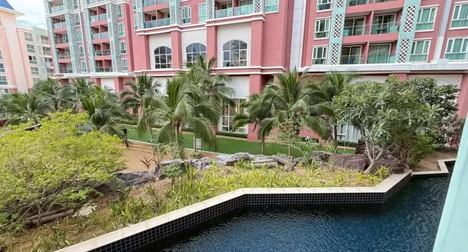 For sale 1 bed condo in Bang Lamung, Chonburi