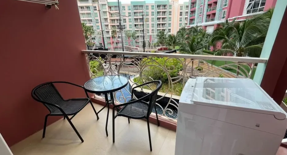 For sale 1 bed condo in Bang Lamung, Chonburi