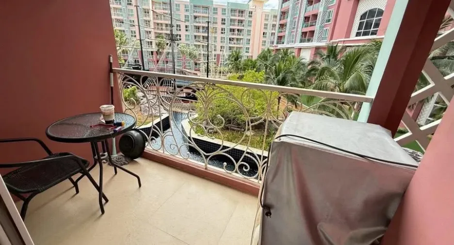 For sale 1 bed condo in Bang Lamung, Chonburi