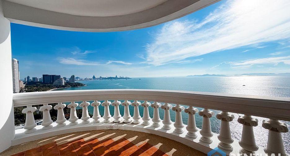 For sale 3 bedrooms condo in Bang Lamung, Chonburi
