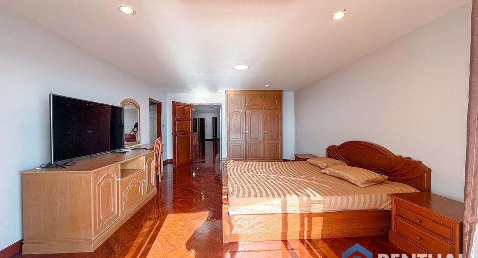 For sale 3 bedrooms condo in Bang Lamung, Chonburi