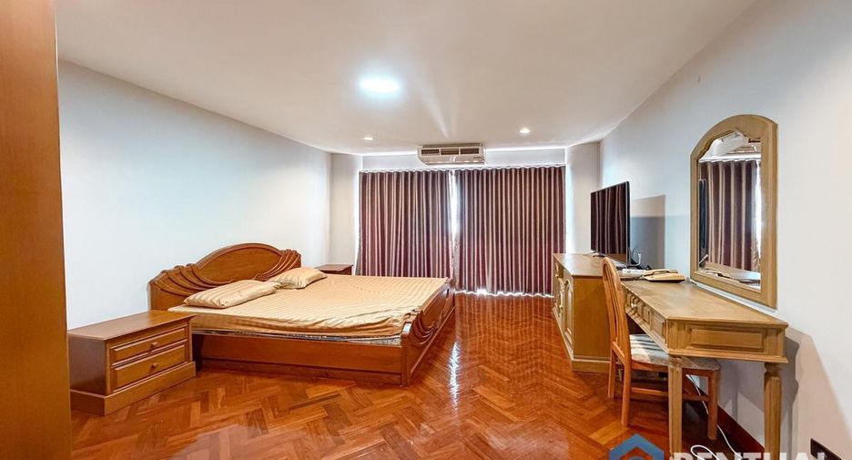 For sale 3 bedrooms condo in Bang Lamung, Chonburi