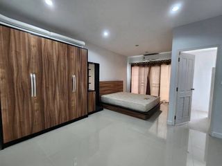 For sale 2 bedrooms townhouse in Mueang Chiang Mai, Chiang Mai
