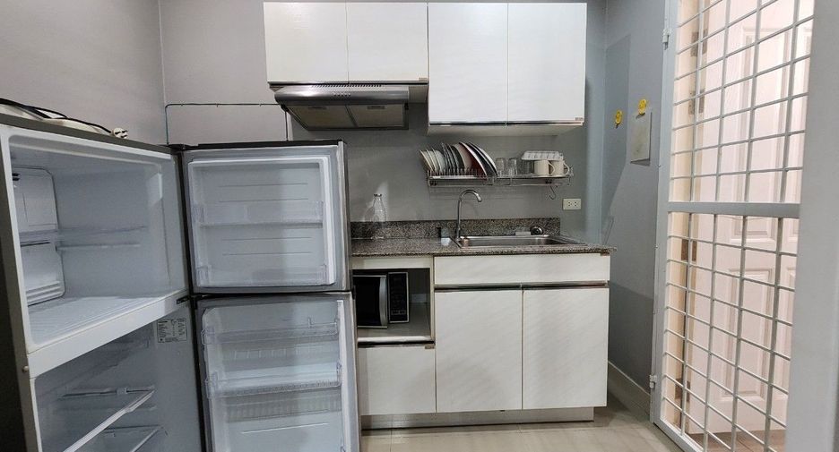 For sale 2 bedrooms townhouse in Mueang Chiang Mai, Chiang Mai