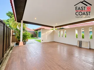 À louer 3 chambres maison à Si Racha, Chonburi
