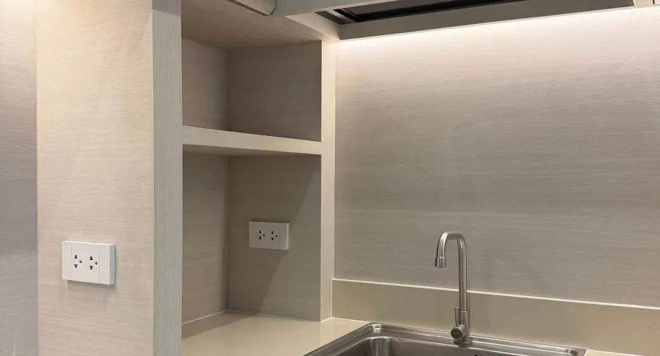 For rent studio condo in Khlong San, Bangkok