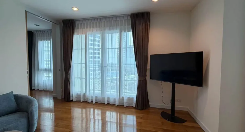 For rent 2 bedrooms condo in Khlong Toei, Bangkok