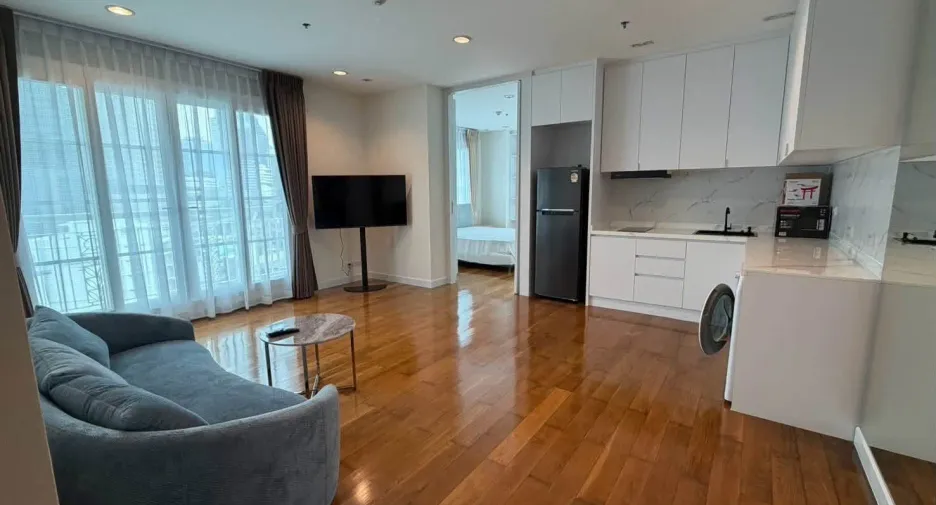 For rent 2 bedrooms condo in Khlong Toei, Bangkok