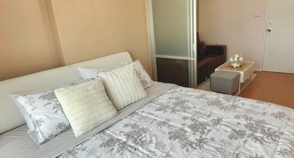 For rent studio condo in Jomtien, Pattaya