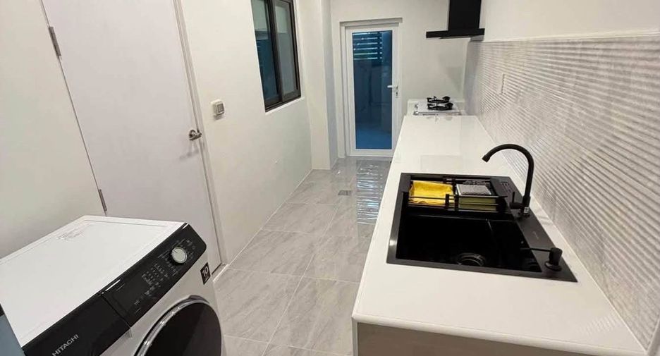 For rent 3 bedrooms house in Bang Phli, Samut Prakan