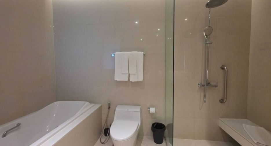 For sale 3 bedrooms condo in Bang Saray, Pattaya