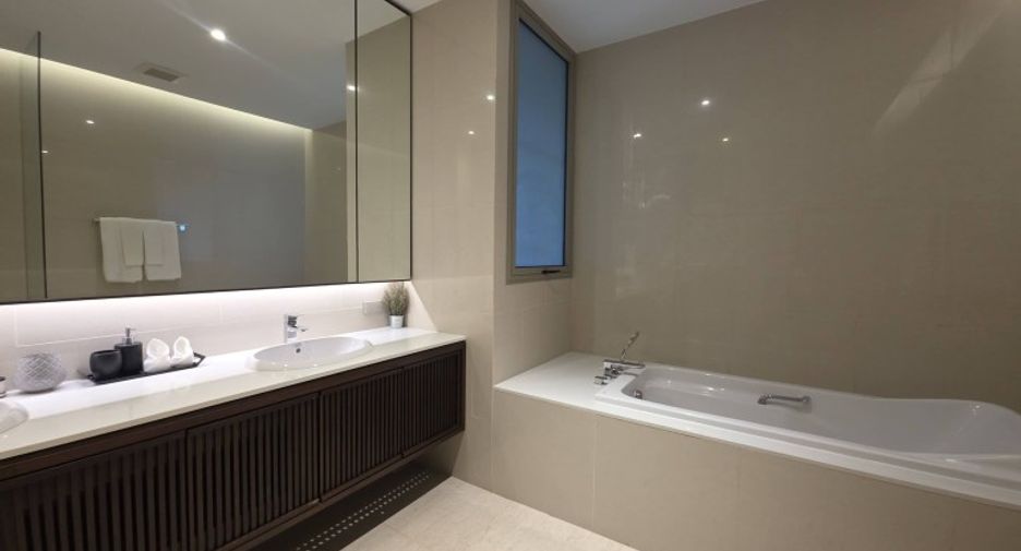 For sale 3 bedrooms condo in Bang Saray, Pattaya