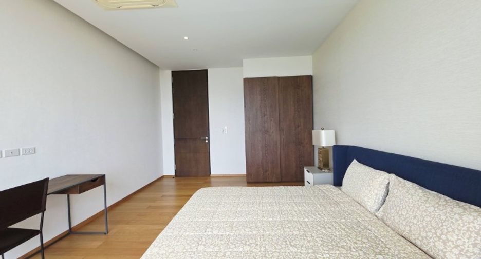 For sale 3 bedrooms condo in Bang Saray, Pattaya