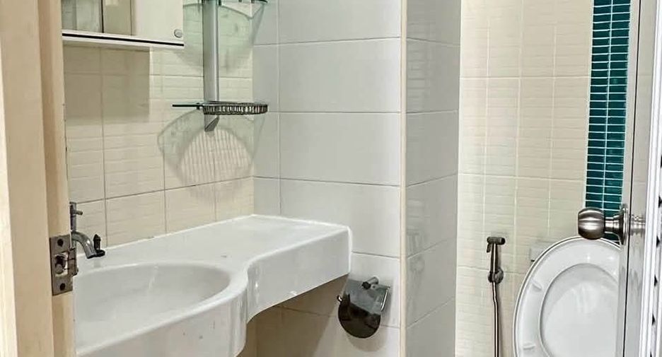 For rent 1 bed condo in Huai Khwang, Bangkok