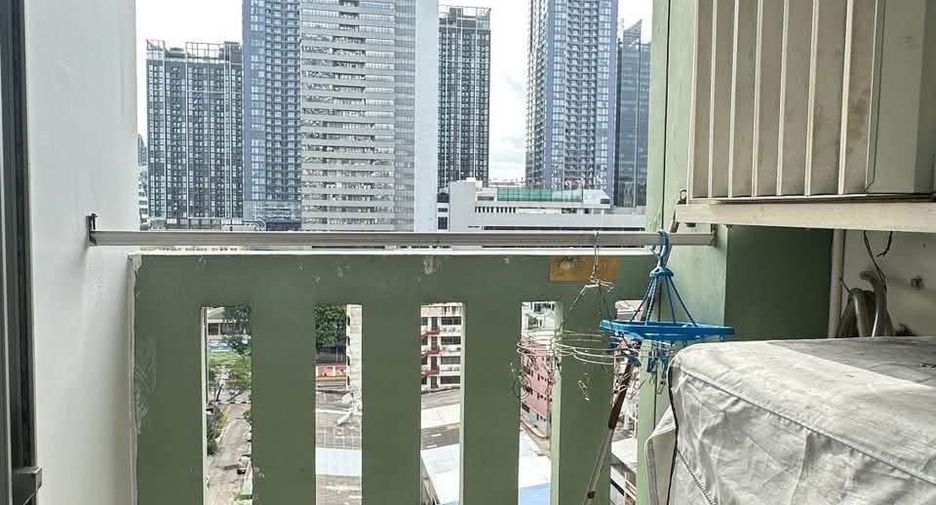 For rent 1 bed condo in Huai Khwang, Bangkok