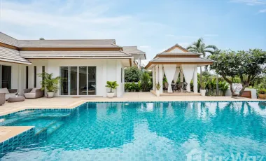 For sale 3 bedrooms villa in Hua Hin, Prachuap Khiri Khan