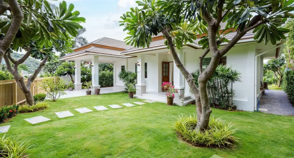 For sale 3 bedrooms villa in Hua Hin, Prachuap Khiri Khan