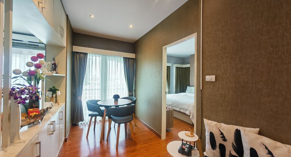 For sale 2 bedrooms condo in Mueang Chiang Mai, Chiang Mai