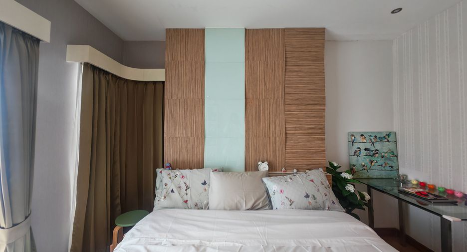 For sale 2 bedrooms condo in Mueang Chiang Mai, Chiang Mai
