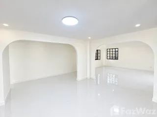 For sale 4 bedrooms house in Hang Dong, Chiang Mai