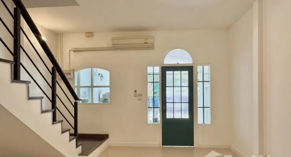 For rent 7 bedrooms townhouse in Pak Kret, Nonthaburi