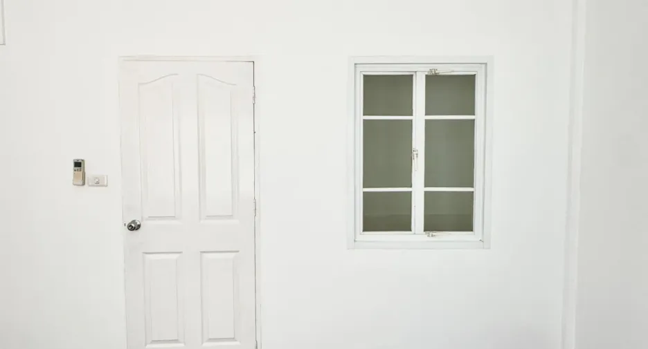 For rent 7 bedrooms townhouse in Pak Kret, Nonthaburi