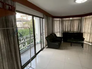 À vendre et à louer 2 chambres condo à Wang Thonglang, Bangkok