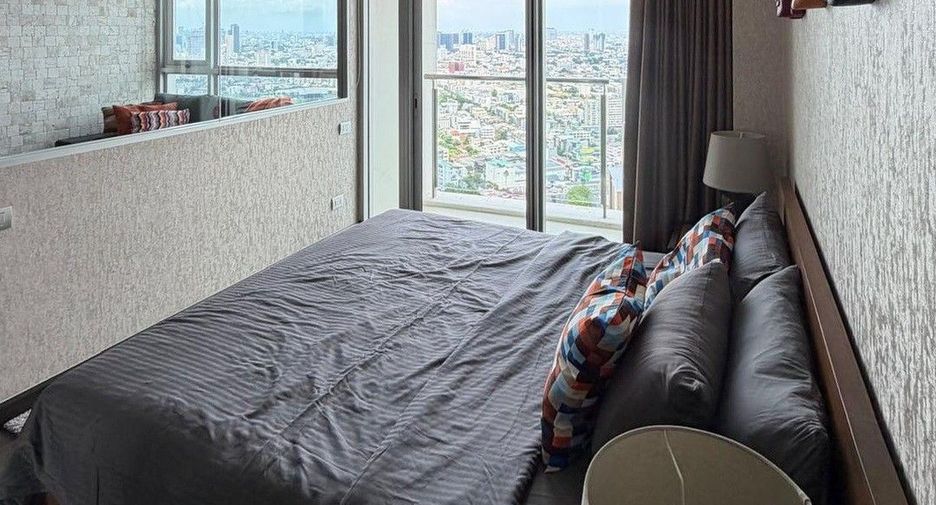 À vendre 2 chambres condo à Khlong Toei, Bangkok