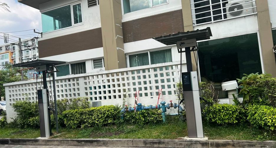 For sale 1 bed condo in Phasi Charoen, Bangkok