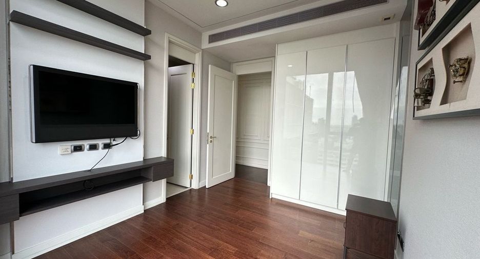 ให้เช่า 3 ห้องนอน คอนโด ใน คลองเตย, กรุงเทพฯ