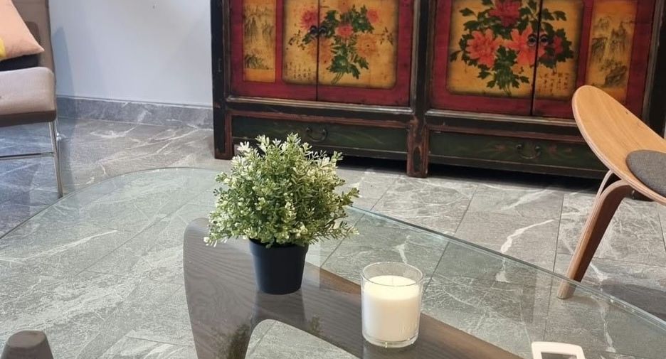 For rent 3 bedrooms condo in Watthana, Bangkok