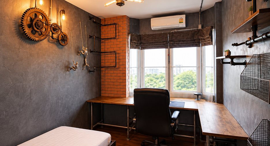 For rent 4 bedrooms townhouse in Phra Khanong, Bangkok
