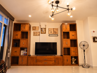 For rent 4 bedrooms townhouse in Phra Khanong, Bangkok