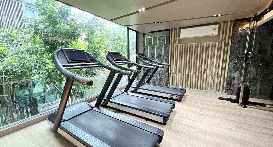 For rent studio condo in Huai Khwang, Bangkok