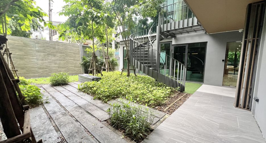 For rent studio condo in Huai Khwang, Bangkok