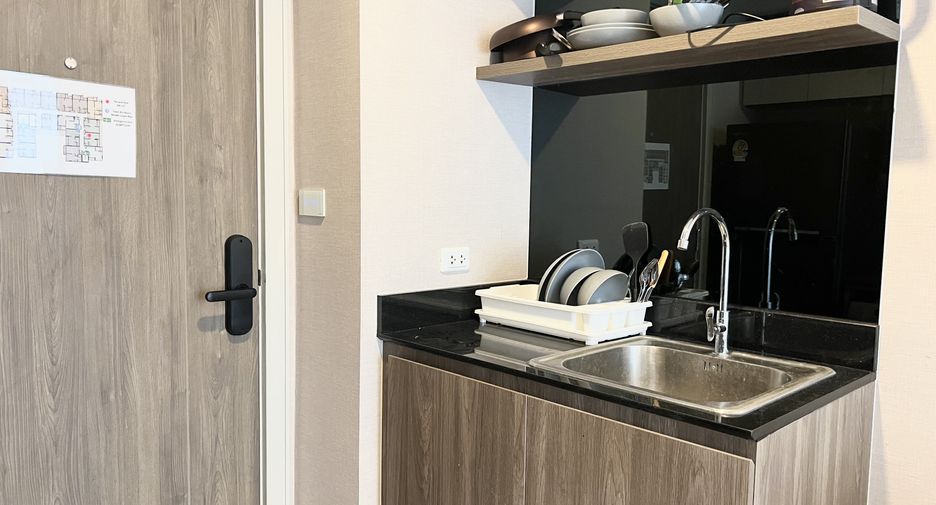 For rent studio condo in Huai Khwang, Bangkok