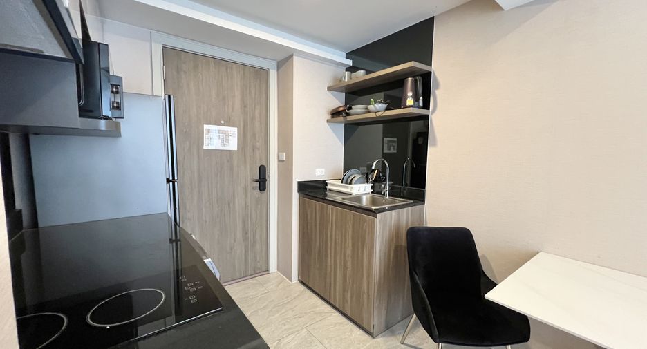 For rent studio condo in Huai Khwang, Bangkok