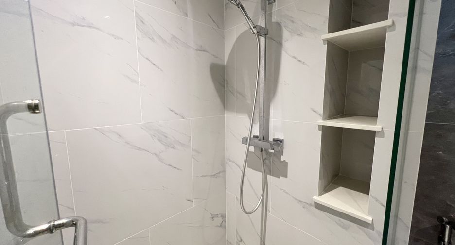 For rent studio condo in Huai Khwang, Bangkok