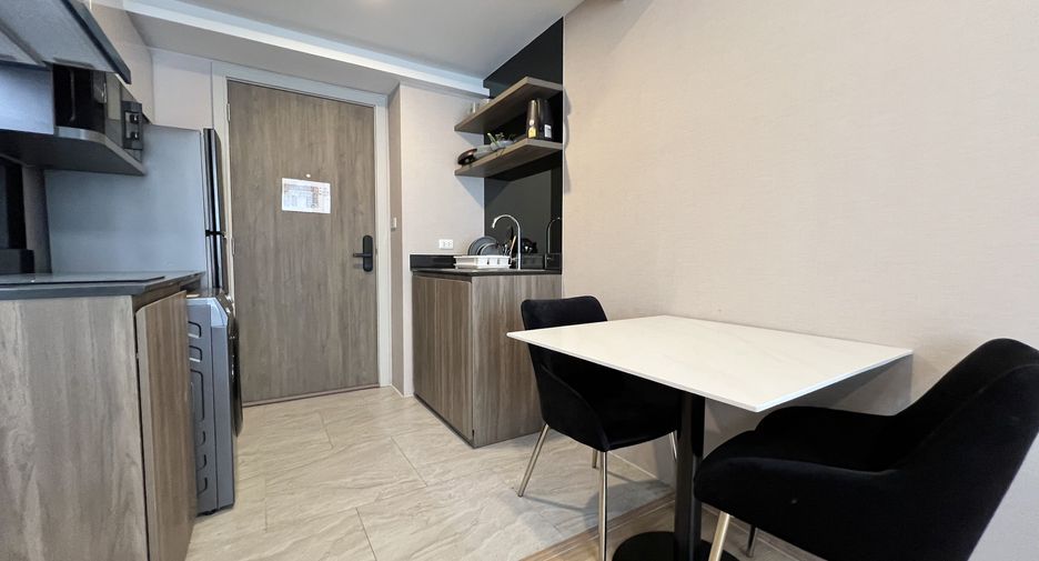For rent studio condo in Huai Khwang, Bangkok
