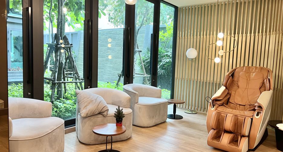 For rent studio condo in Huai Khwang, Bangkok