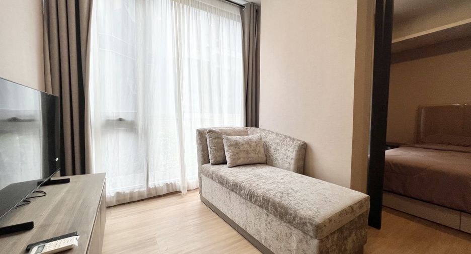 For rent studio condo in Huai Khwang, Bangkok