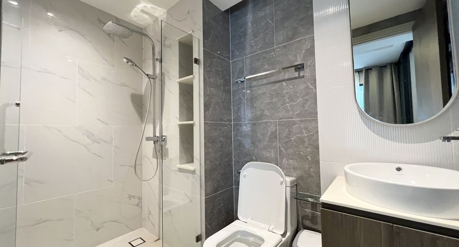 For rent studio condo in Huai Khwang, Bangkok