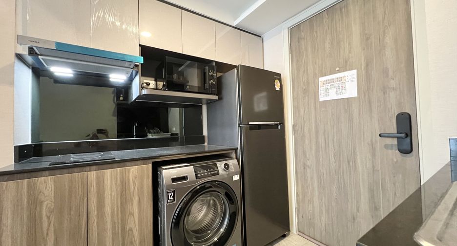 For rent studio condo in Huai Khwang, Bangkok