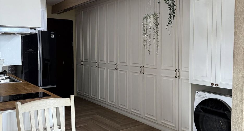 For rent 1 bed condo in Watthana, Bangkok