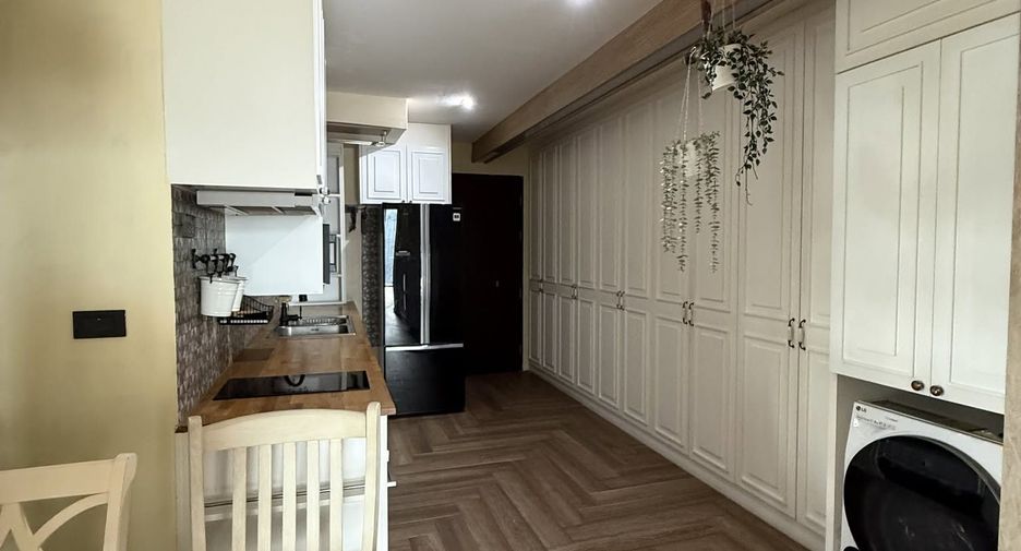 For rent 1 bed condo in Watthana, Bangkok