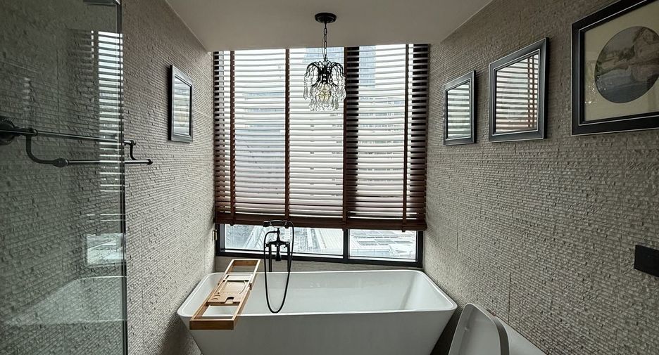 For rent 1 bed condo in Watthana, Bangkok