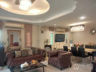 Haus zur Miete mit 5 Zimmer in Pak Kret, Nonthaburi
