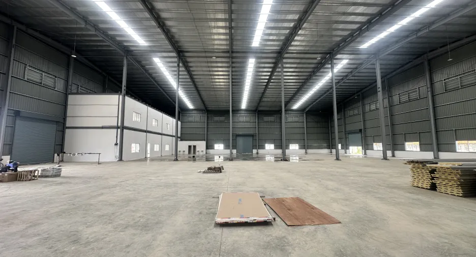 For rent and for sale warehouse in Lam Luk Ka, Pathum Thani
